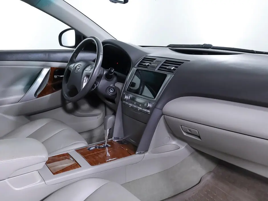 Toyota Camry, 2011 г.