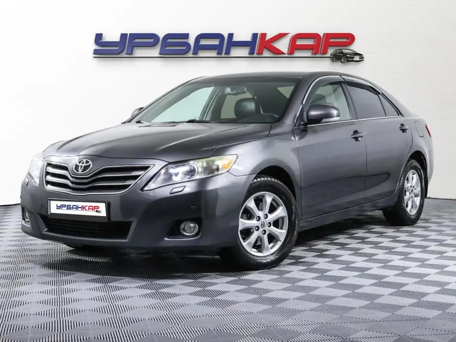 Toyota Camry, 2011 г.