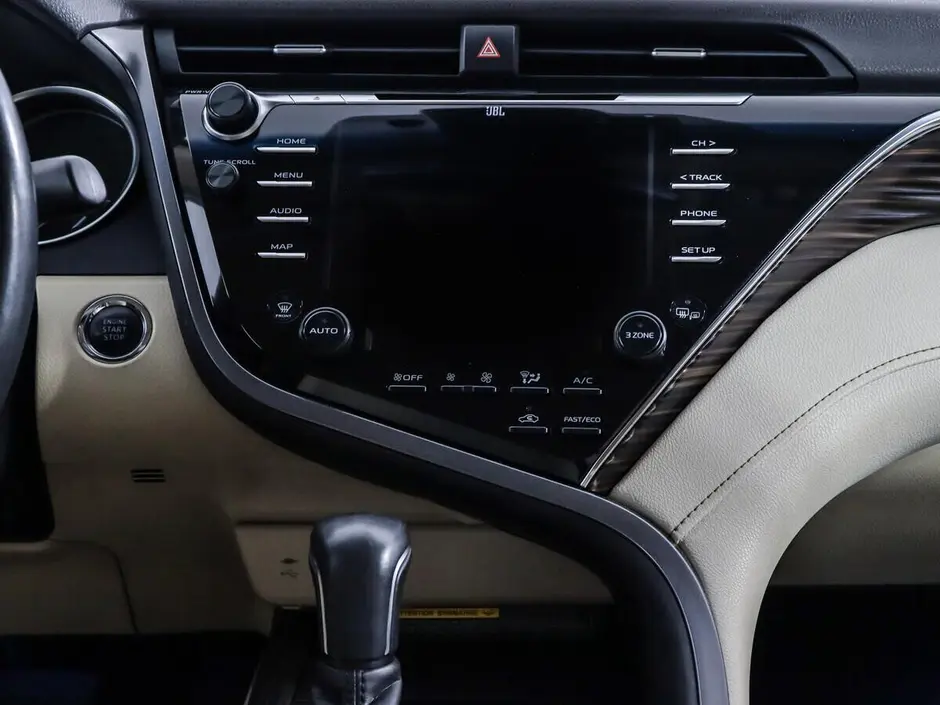 Toyota Camry, 2018 г.