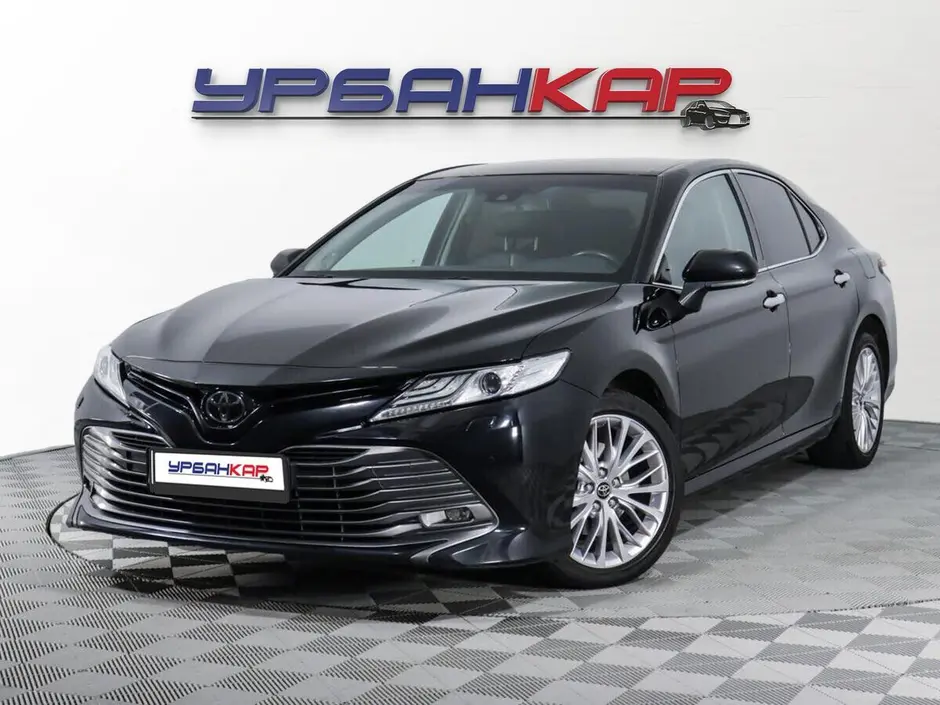 Toyota Camry, 2019 г.