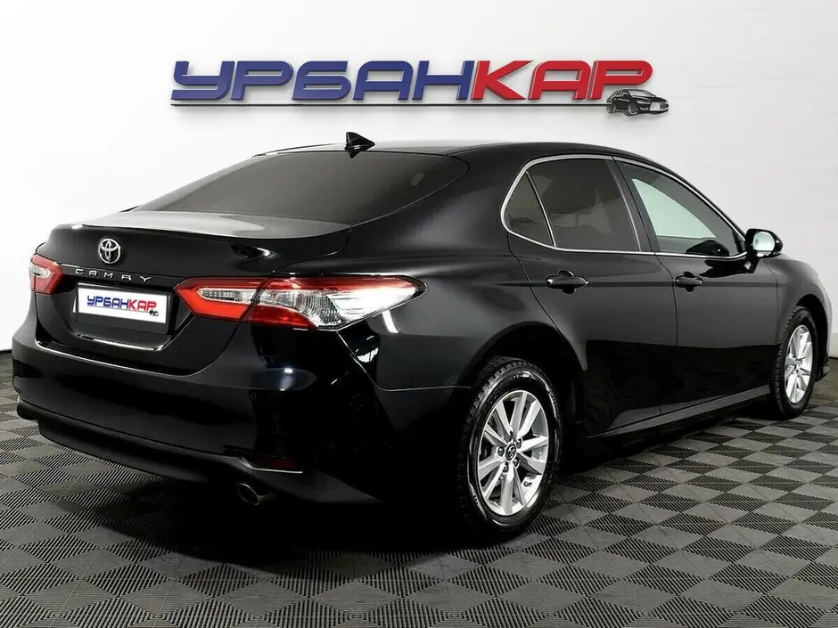 Toyota Camry, 2019 г.