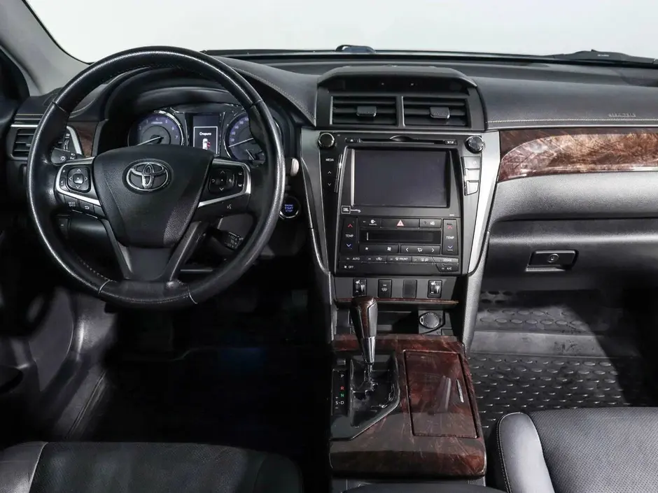 Toyota Camry, 2015 г.