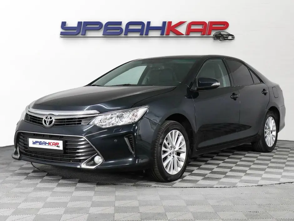 Toyota Camry, 2015 г.