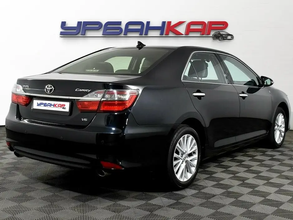 Toyota Camry, 2016 г.