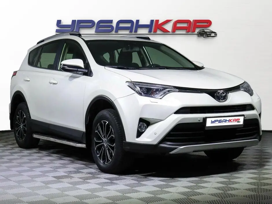 Toyota RAV4, 2015 г.