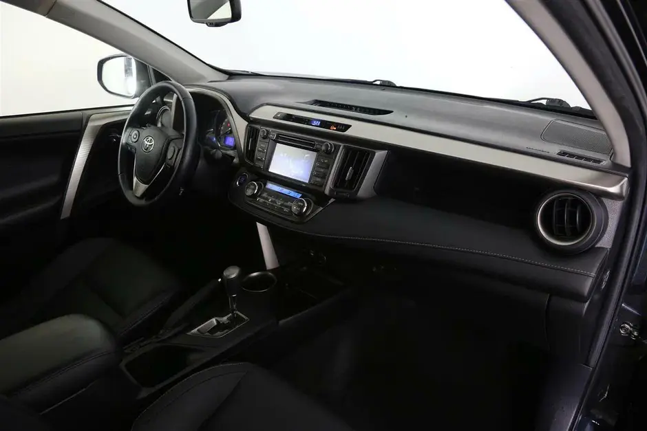 Toyota RAV4, 2015 г.