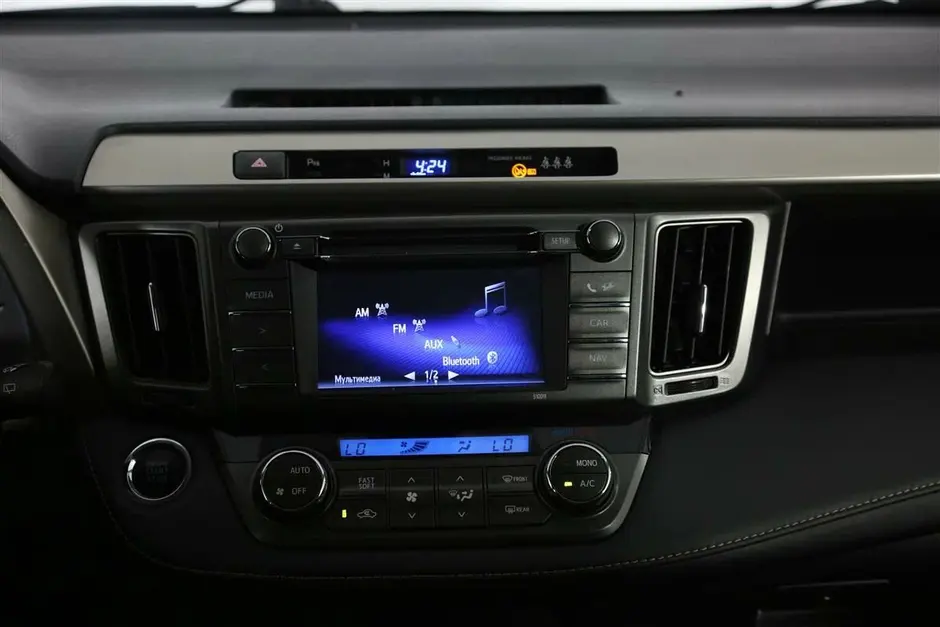 Toyota RAV4, 2015 г.