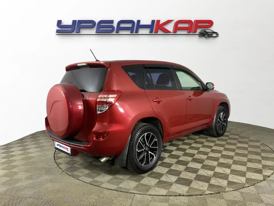 Toyota RAV4, 2011 г.