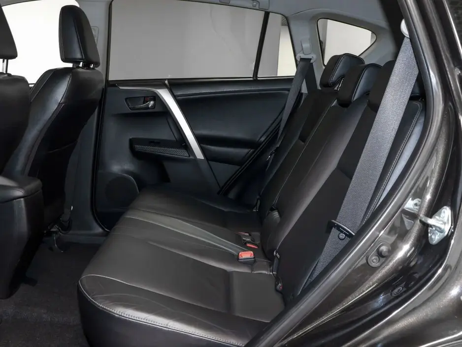 Toyota RAV4, 2015 г.