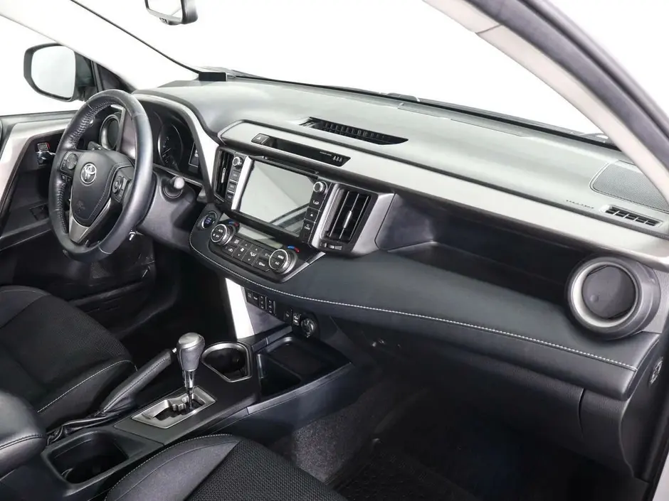 Toyota RAV4, 2018 г.