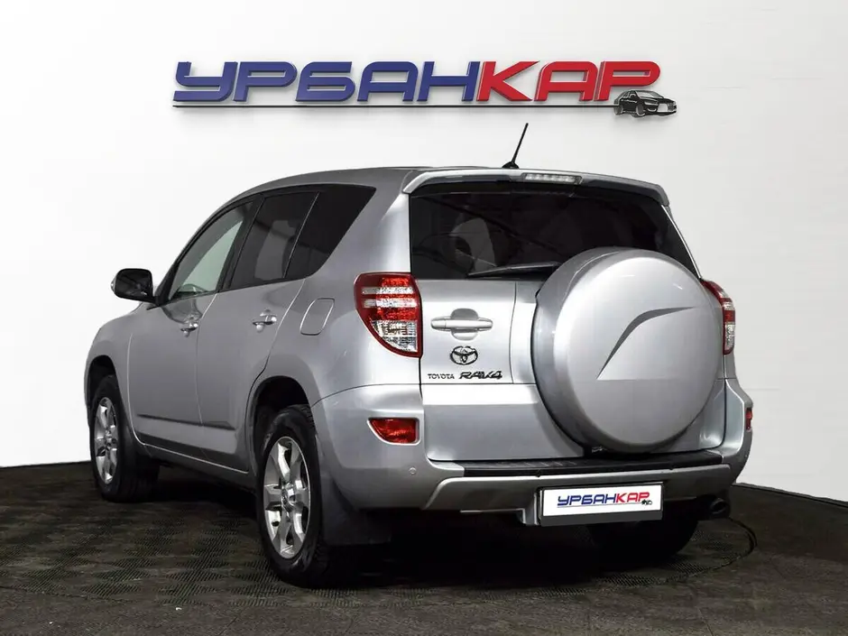 Toyota RAV4, 2011 г.