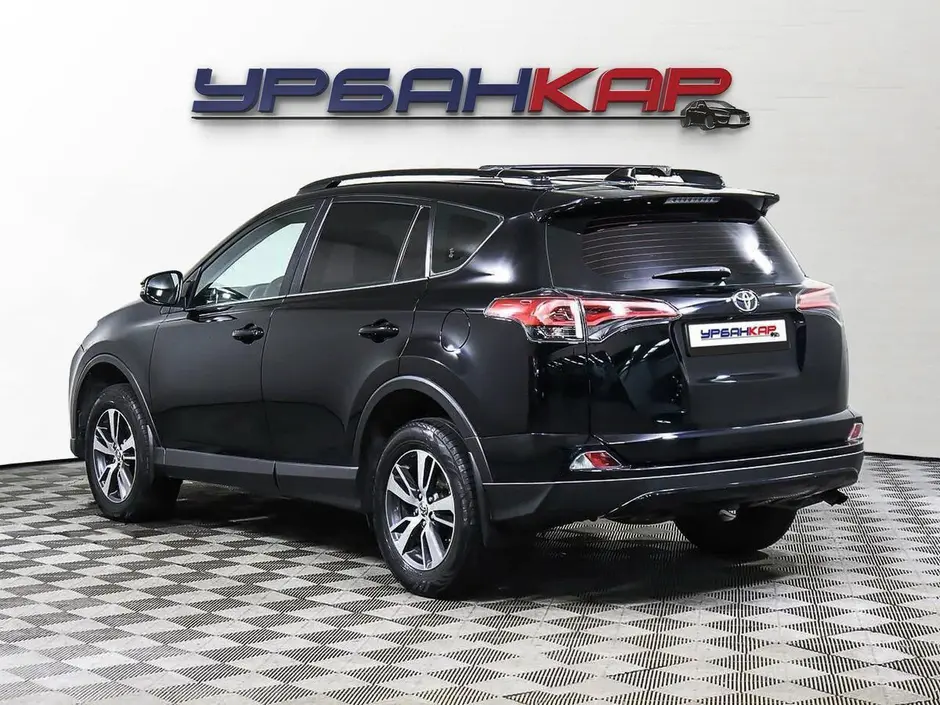 Toyota RAV4, 2018 г.