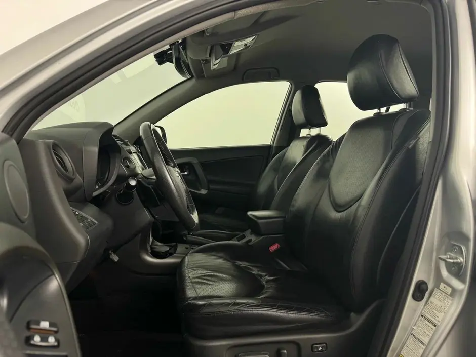 Toyota RAV4, 2011 г.