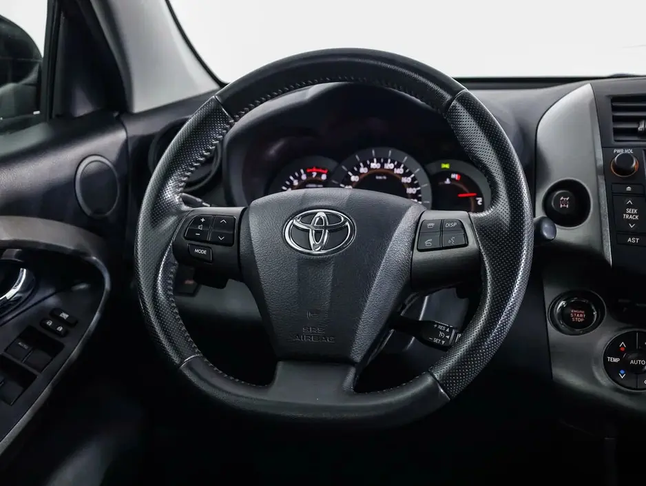 Toyota RAV4, 2011 г.