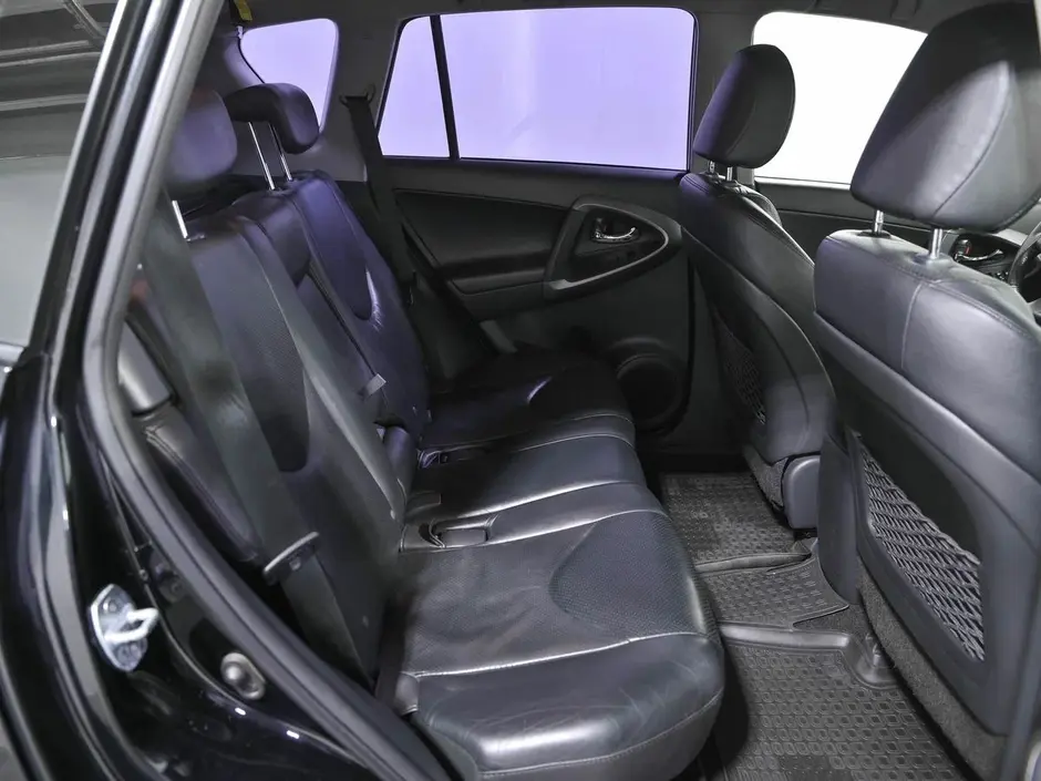 Toyota RAV4, 2011 г.