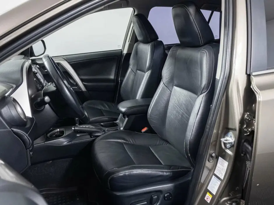 Toyota RAV4, 2018 г.