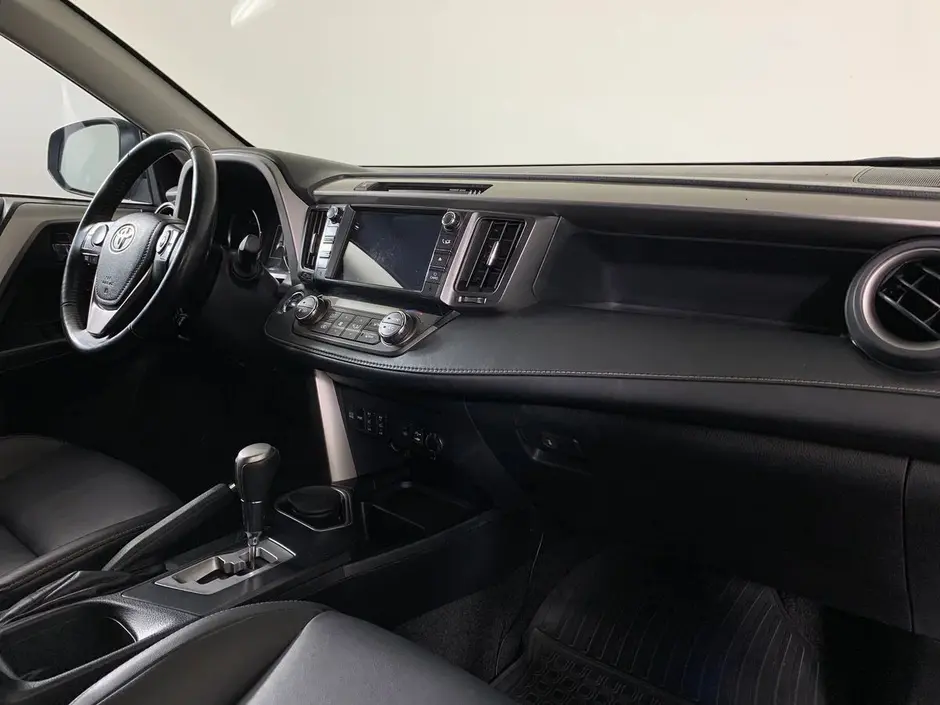 Toyota RAV4, 2017 г.