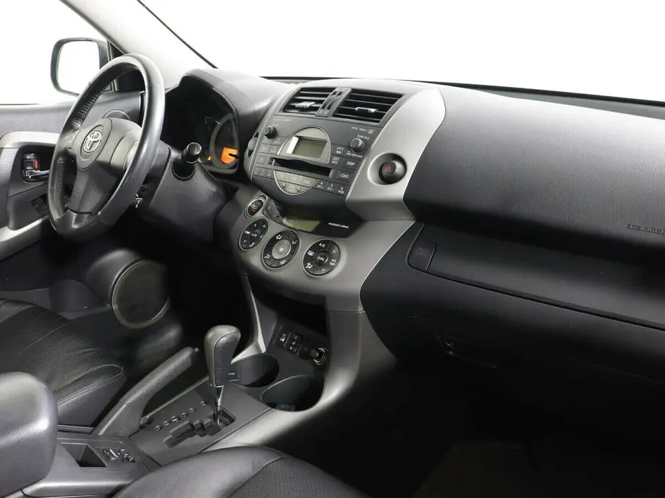 Toyota RAV4, 2010 г.