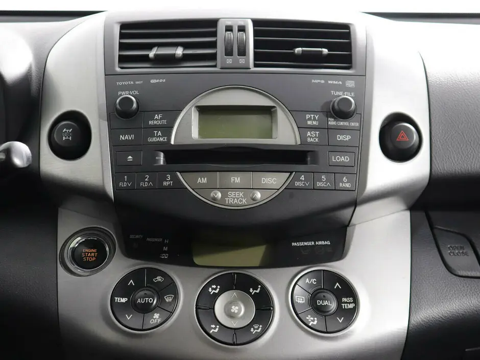 Toyota RAV4, 2010 г.