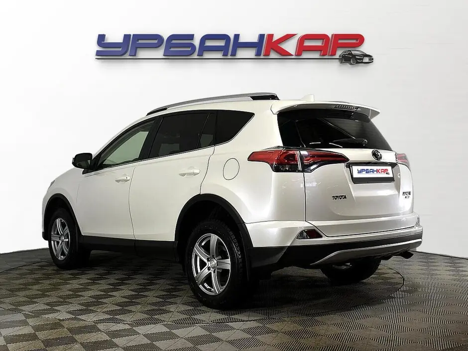 Toyota RAV4, 2016 г.