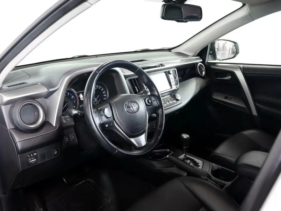 Toyota RAV4, 2017 г.