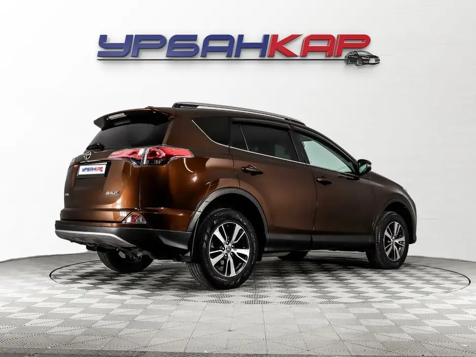 Toyota RAV4, 2017 г.