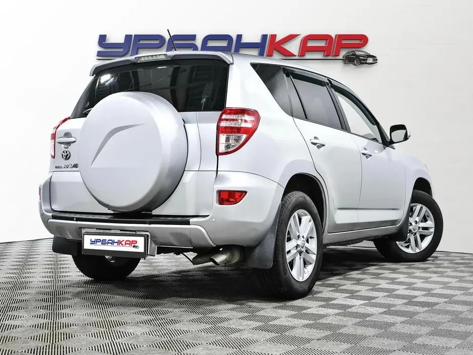 Toyota RAV4, 2011 г.
