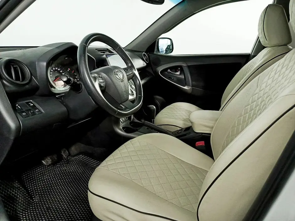 Toyota RAV4, 2011 г.