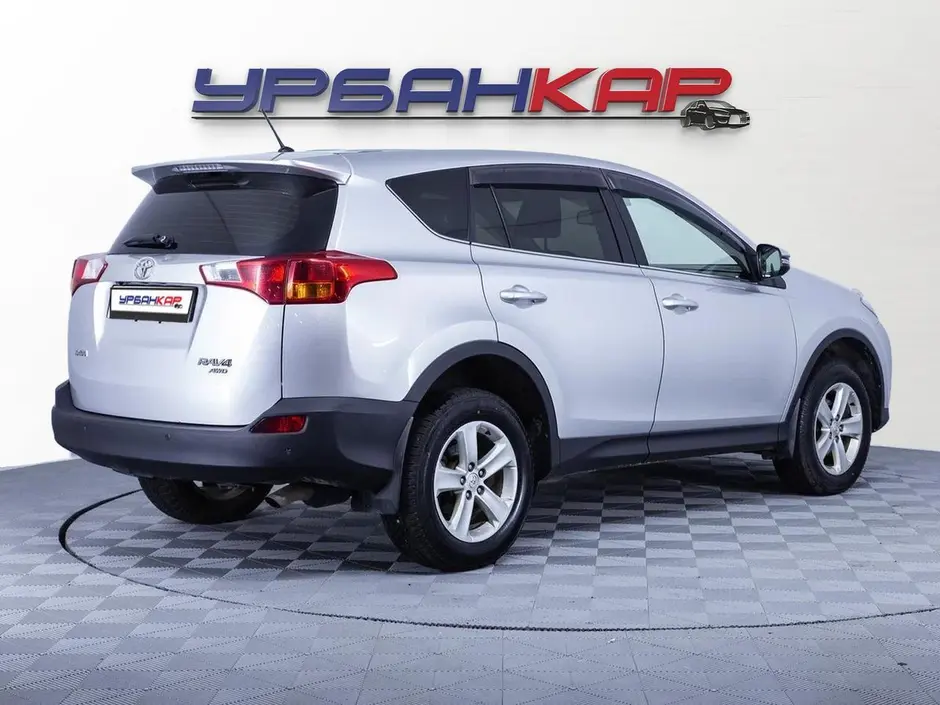 Toyota RAV4, 2013 г.