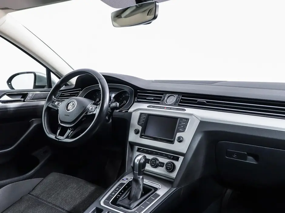 Volkswagen Passat, 2016 г.
