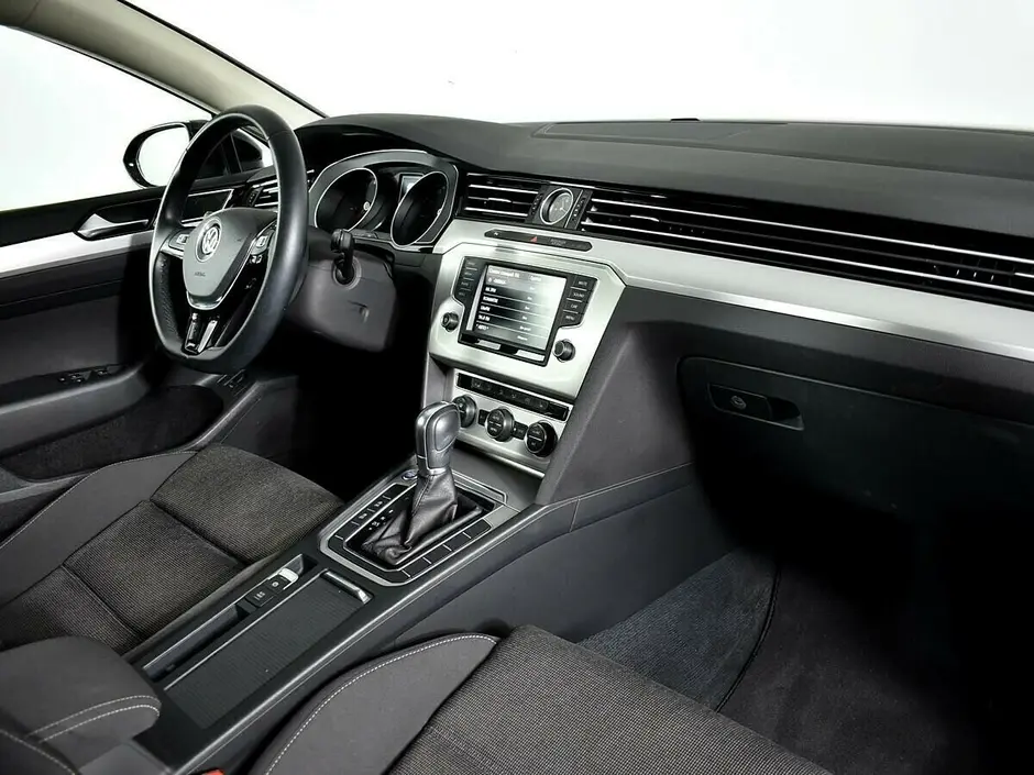 Volkswagen Passat, 2016 г.
