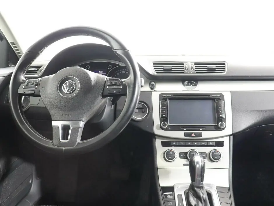 Volkswagen Passat, 2012 г.