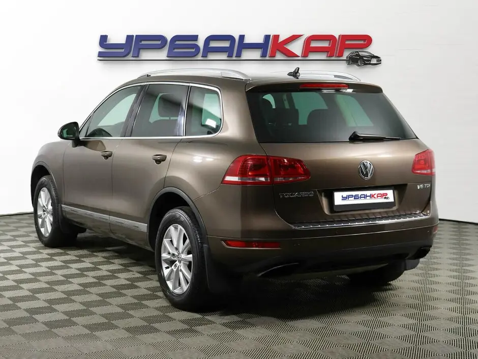 Volkswagen Touareg, 2011 г.
