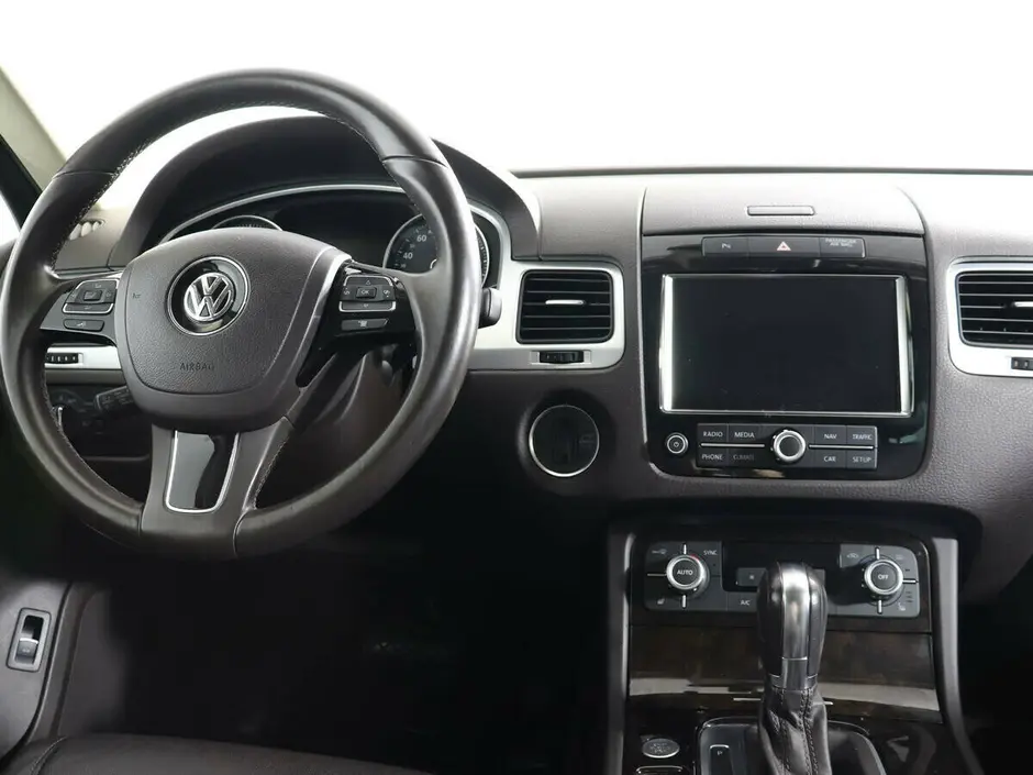 Volkswagen Touareg, 2011 г.