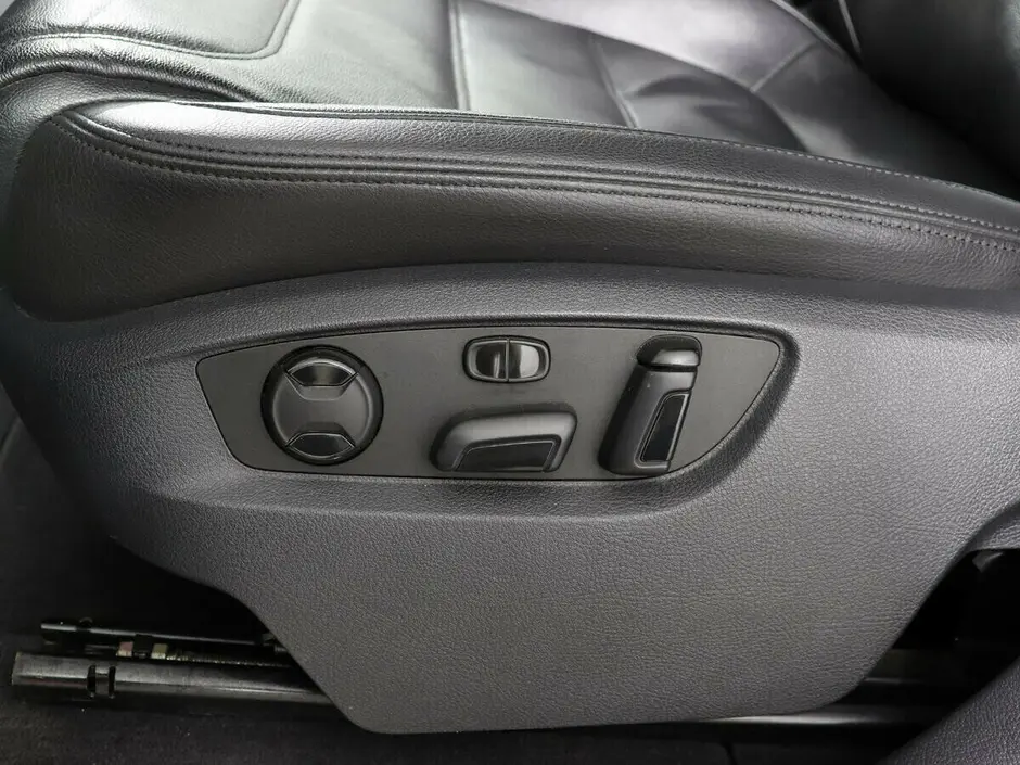 Volkswagen Touareg, 2013 г.