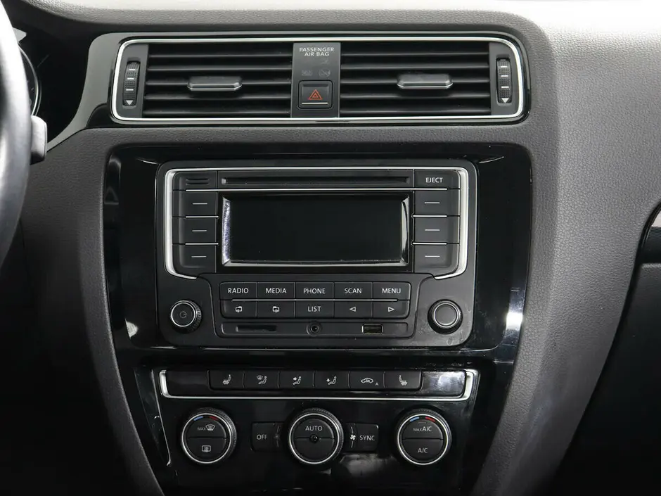 Volkswagen Jetta, 2016 г.