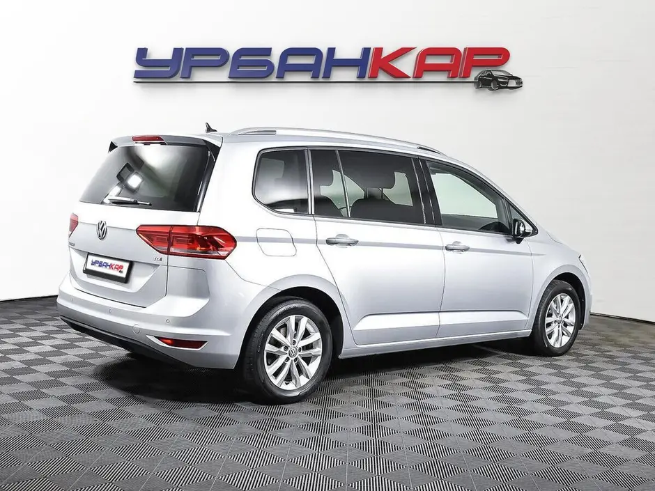 Volkswagen Touran, 2015 г.