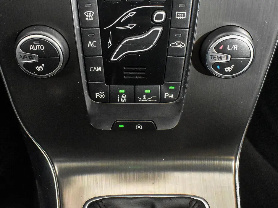 Volvo V40 Cross Country, 2015 г.