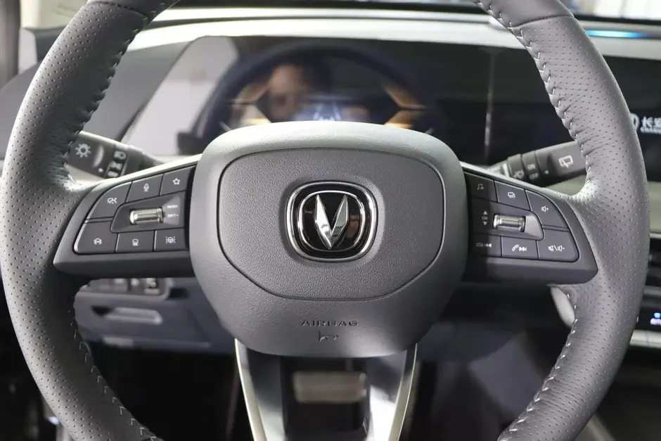 Changan UNI-T, 2021 г.