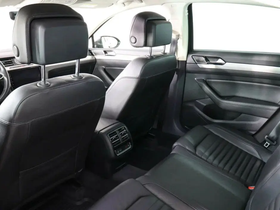 Volkswagen Passat, 2020 г.