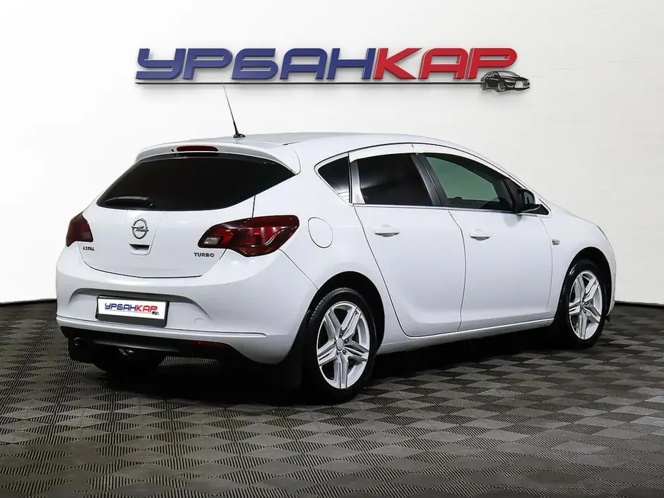 Opel Astra, 2014 г.