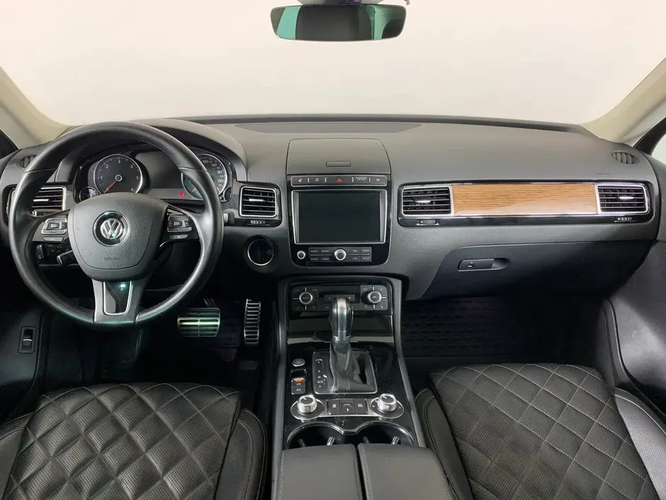 Volkswagen Touareg, 2014 г.