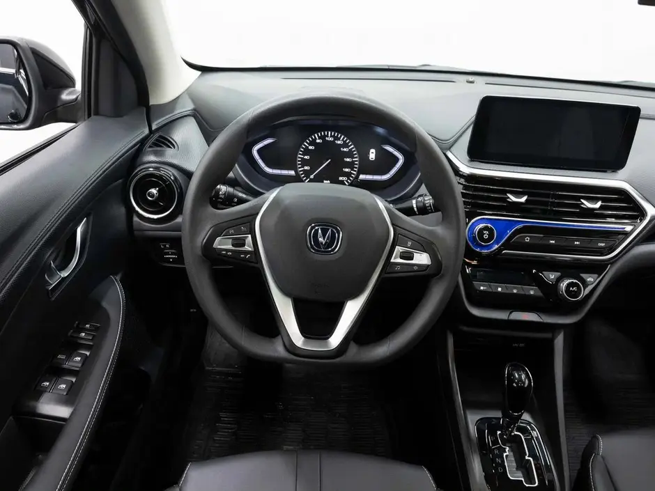 Changan Alsvin, 2023 г.